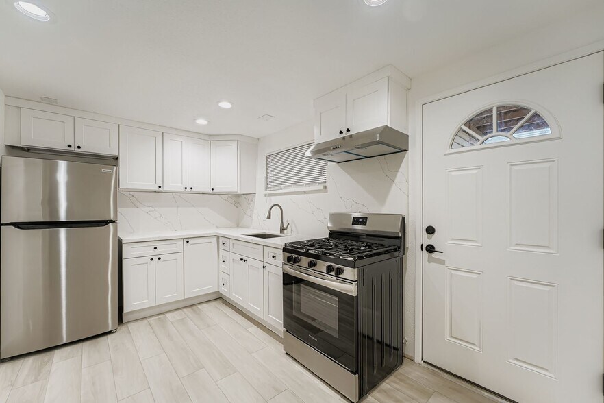 More Photos Of 1031 SW 122nd St, Seattle Apartments For Sale