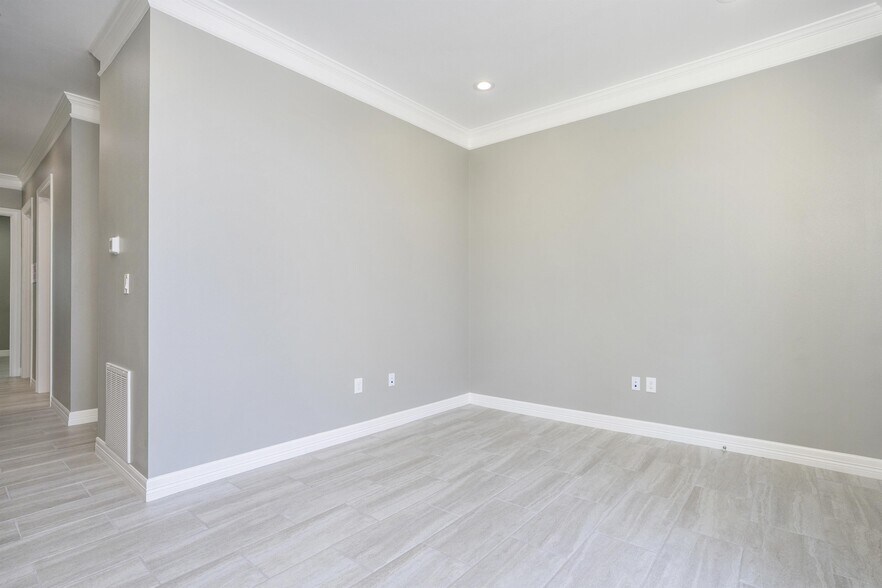 More Photos Of 10401 S Mason Road Building F, Richmond Medical For Sale