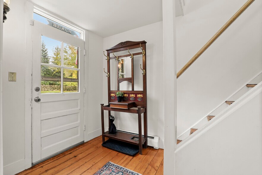 More Photos Of 47 Hollow Tree Ridge Rd, Darien Apartments For Sale