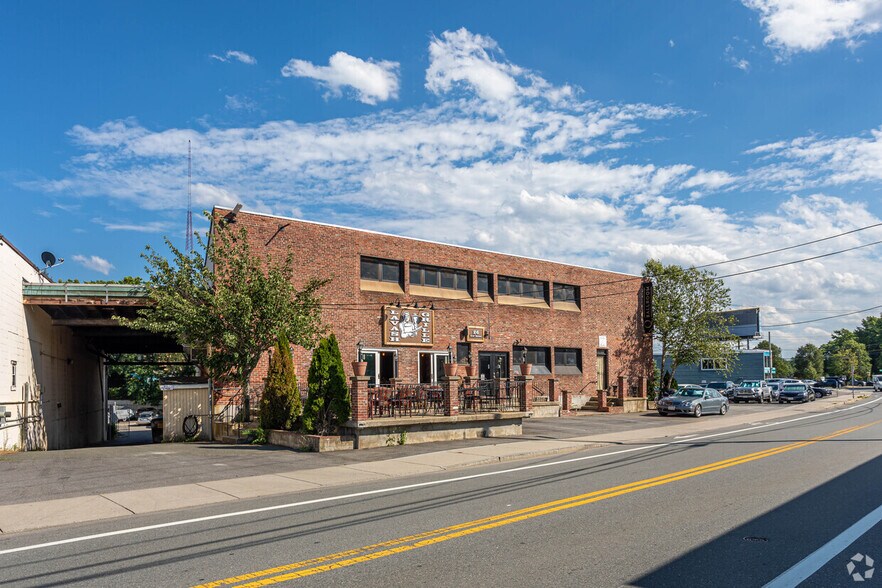 More Photos Of 26 New St, Cambridge Office For Lease