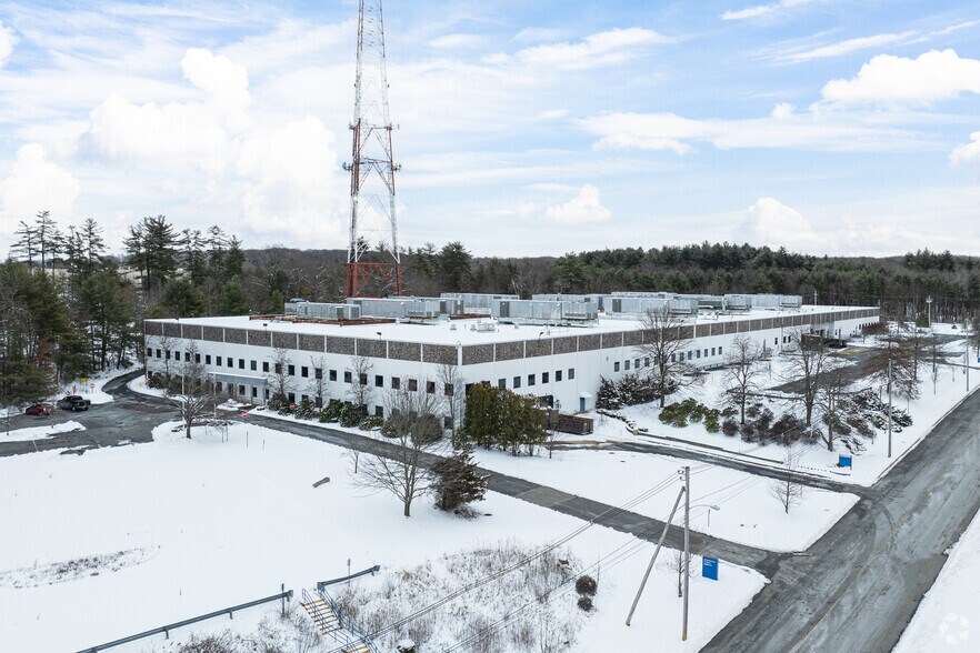 More Photos Of 32 Coslin Dr, Southborough Research And Development For Lease