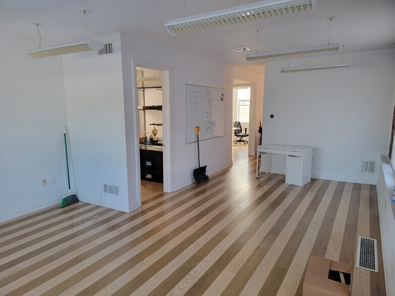 More Photos Of 18-24 Johnson Ave, Hackensack Medical For Lease