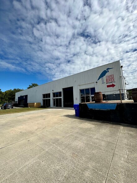 More Photos Of 2201 Mechanic St, Charleston Warehouse For Lease