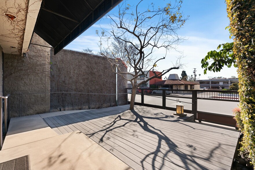 More Photos Of 1104-1106 Mission St, Pasadena Office Residential For Sale