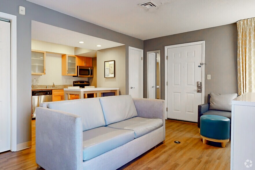 More Photos Of 3 Greenhill Pky, Birmingham Apartments For Sale