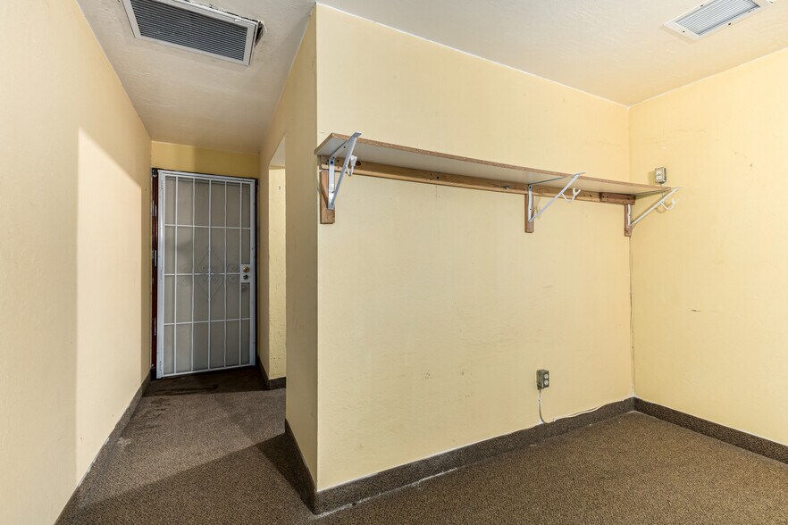 More Photos Of 545 E University Dr, Mesa Office For Sale