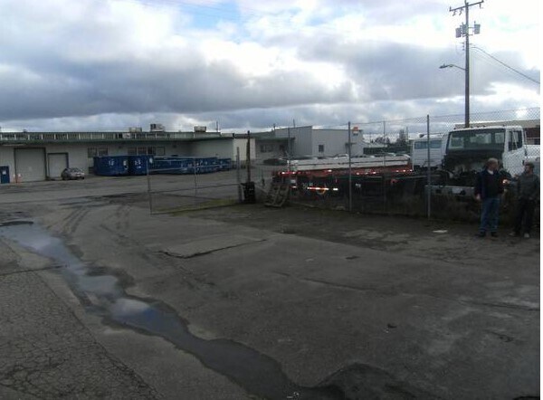More Photos Of 5015-5025 Colorado Ave S, Seattle Warehouse For Lease