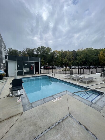 More Photos Of 202 17th Ave W, Menomonie Apartments For Sale