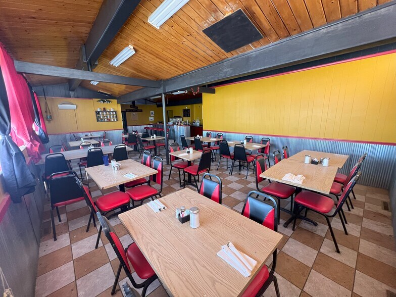 More Photos Of 507 W 2nd St, Shoshoni Restaurant For Sale