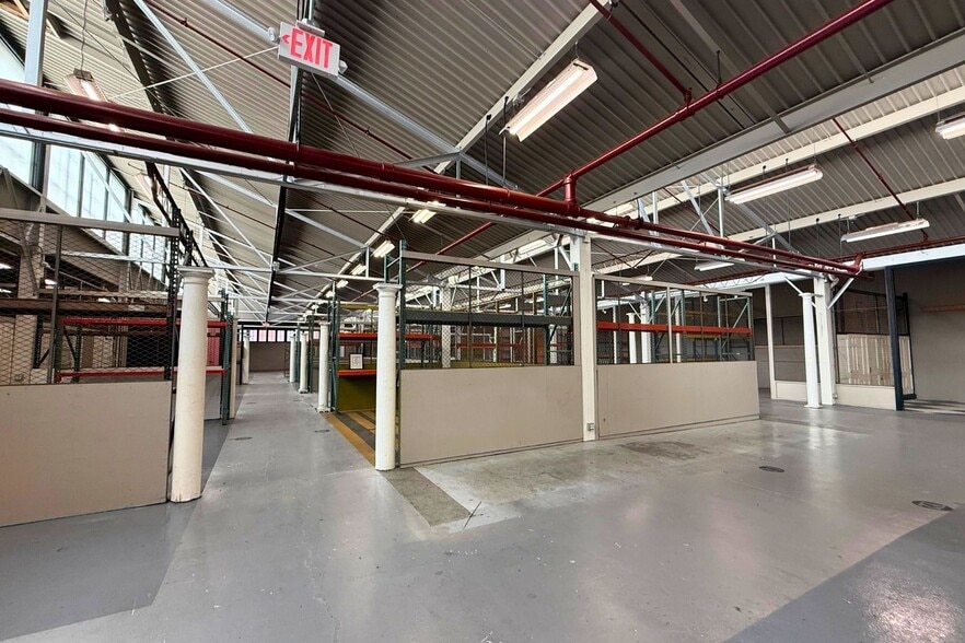 More Photos Of 1155 Railroad Ave, Bridgeport Showroom For Sale