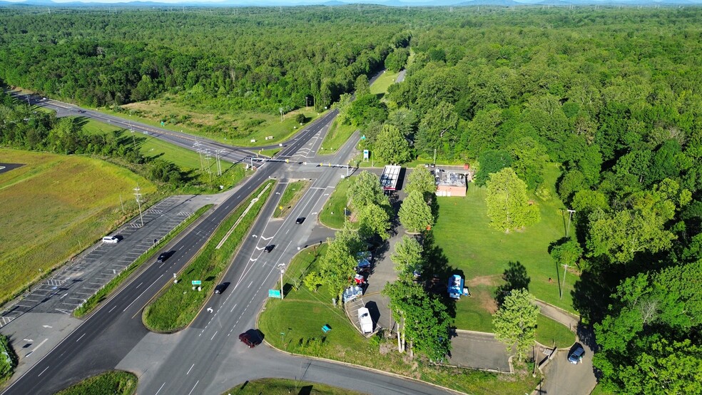 More Photos Of 18193 Lee hwy, Amissville Light Distribution For Sale