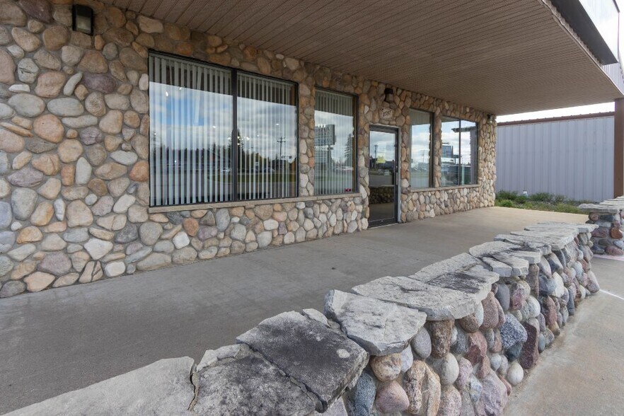 More Photos Of 2737 Hwy 45, Antigo Freestanding For Sale