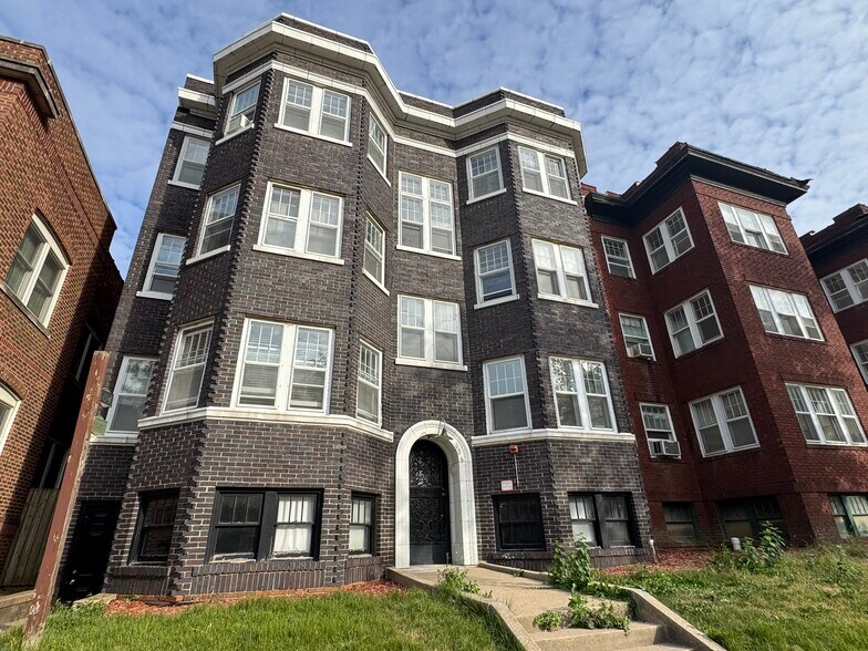 More Photos Of , Springfield Multifamily For Sale