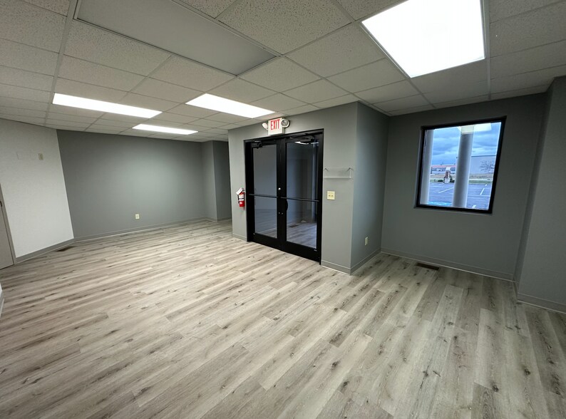 More Photos Of 4866-4874 Wunnenberg Way, West Chester Medical For Sale