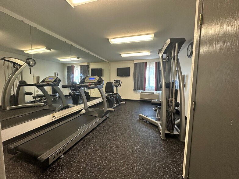 More Photos Of 901 Conley Rd, Columbia Hotel For Sale