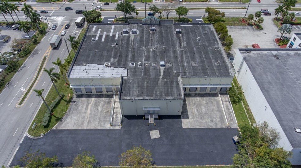 More Photos Of 2701 NW 107th Ave, Miami Refrigeration Cold Storage For Lease