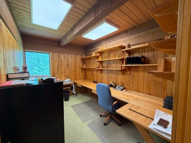 More Photos Of 900 McLean Rd, Cortland Office For Sale