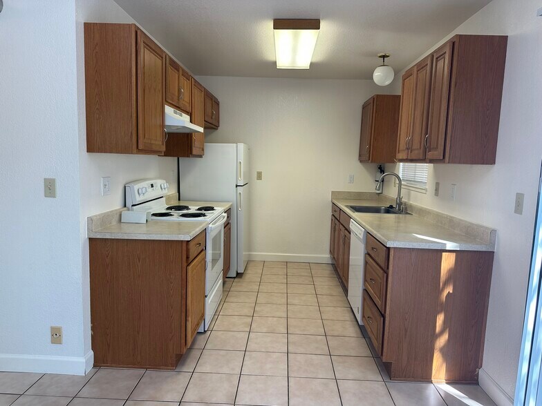 More Photos Of 3337 La Canada Dr, Cameron Park Apartments For Sale