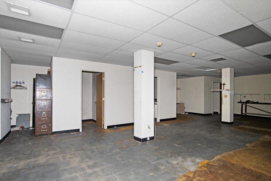 More Photos Of 116 Franklin Ave, Scranton Storefront Retail Office For Sale