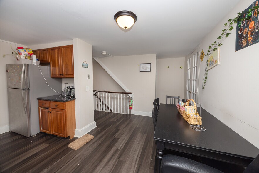 More Photos Of 20 N Union St, Lambertville Storefront Retail Residential For Sale