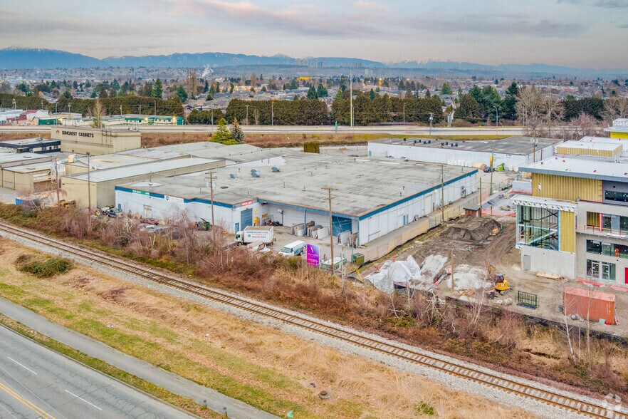 More Photos Of 4691 Vanguard Rd, Richmond Warehouse For Lease