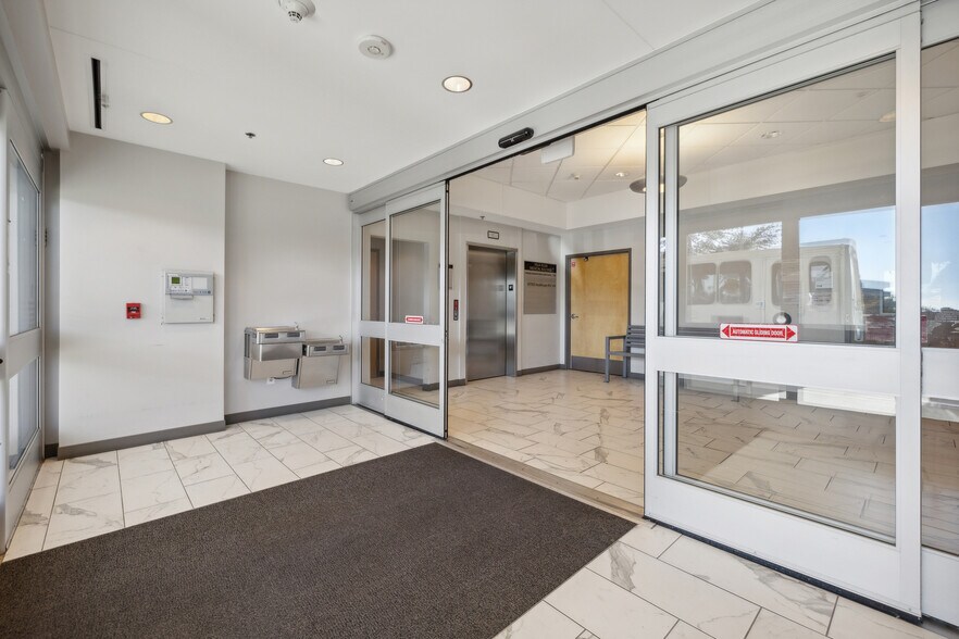More Photos Of 5131 Medical Dr, San Antonio Medical For Lease