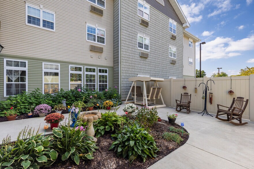 More Photos Of 1207 Vandalia St, Collinsville Assisted Living For Sale