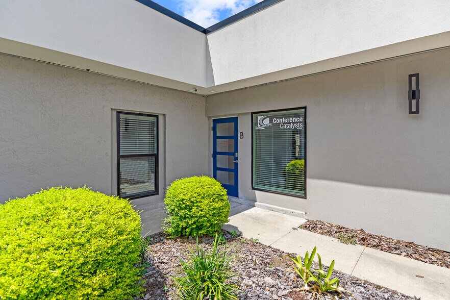 More Photos Of 2720 NW 6th St, Gainesville Medical For Lease