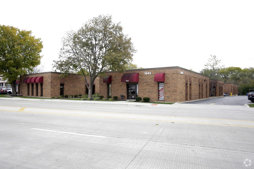 Primary Photo Of 1645 S River Rd, Des Plaines Office For Lease