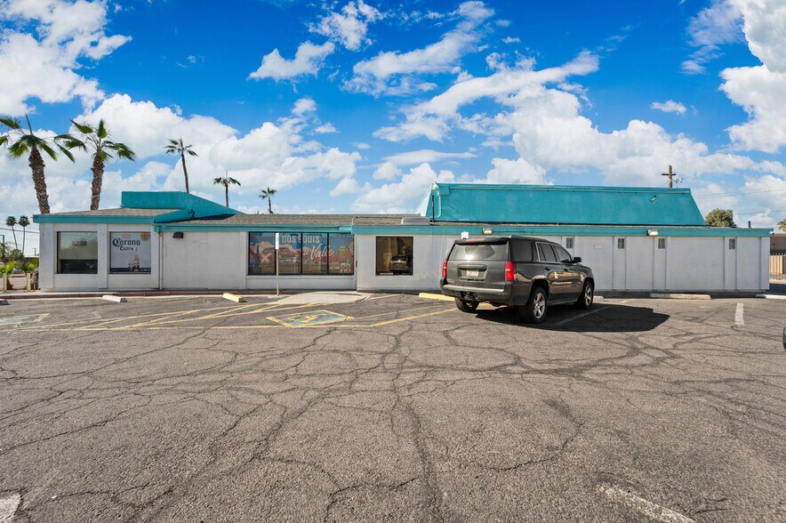 More Photos Of 5828 W Indian School Rd, Phoenix Restaurant For Sale