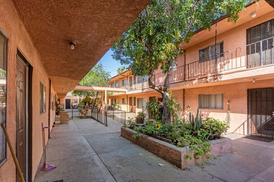 More Photos Of 12661 Pierce St, Pacoima Apartments For Sale