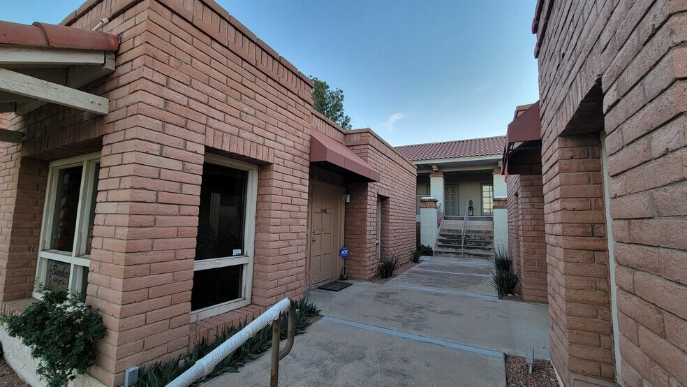 More Photos Of 16929 E Enterprise Dr, Fountain Hills Office For Sale