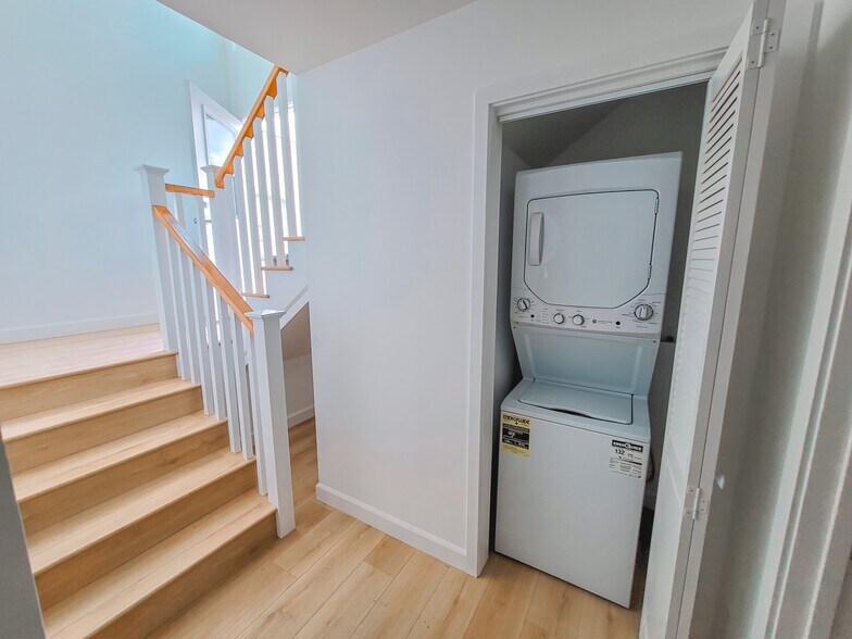 More Photos Of 4212-4216 1/2 Lockwood Ave, Los Angeles Apartments For Sale