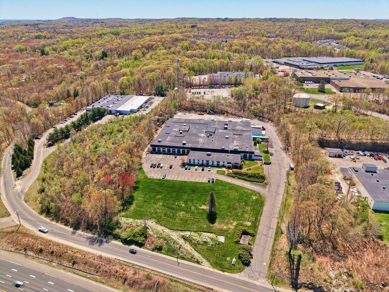 More Photos Of 562 Captain Neville Dr, Waterbury Manufacturing For Lease