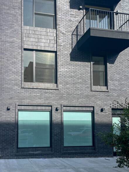 More Photos Of 831 Knickerbocker Ave, Brooklyn Religious Facility For Lease