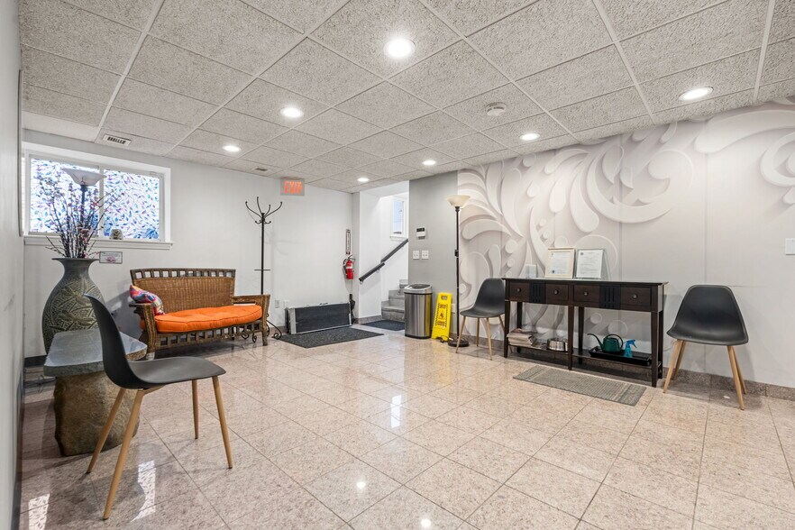 More Photos Of 61 Massachusetts Ave, Arlington Medical For Lease