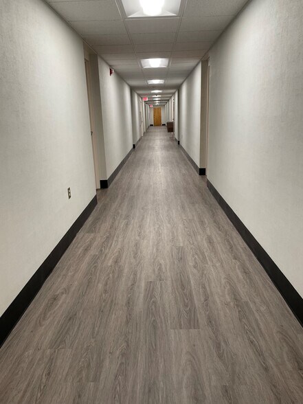 More Photos Of 5586 Post Rd, East Greenwich Office For Lease