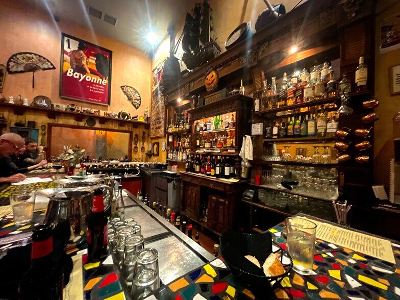 More Photos Of 225 Yale Ave, Claremont Restaurant For Lease