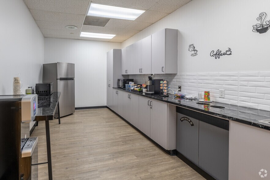 More Photos Of 570 Mount Pleasant Ave, Dover Warehouse For Sale