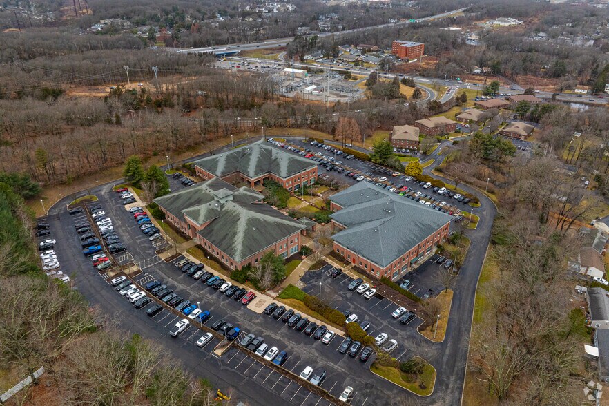 More Photos Of 300 Centerville Rd, Warwick Office For Lease