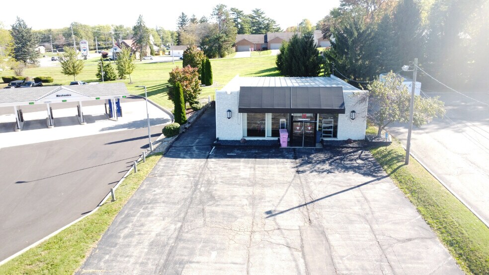 More Photos Of 25 S Lexington Springmill Rd, Mansfield Freestanding For Sale