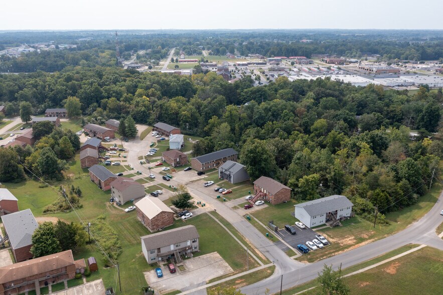 More Photos Of 412 Woodcreek Dr, Radcliff Apartments For Sale