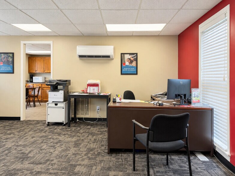 More Photos Of 981 Us Highway 431, Boaz Office For Sale