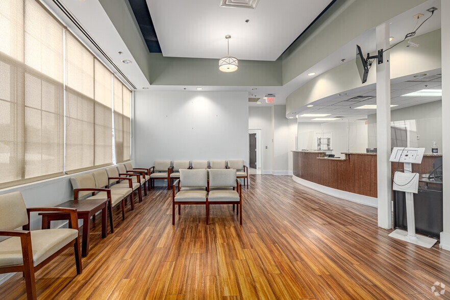 More Photos Of 6020 Meadowridge Center Dr, Elkridge Medical For Lease