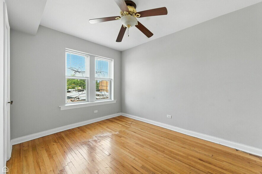 More Photos Of 7150-52 S Cornell Ave, Chicago Apartments For Sale