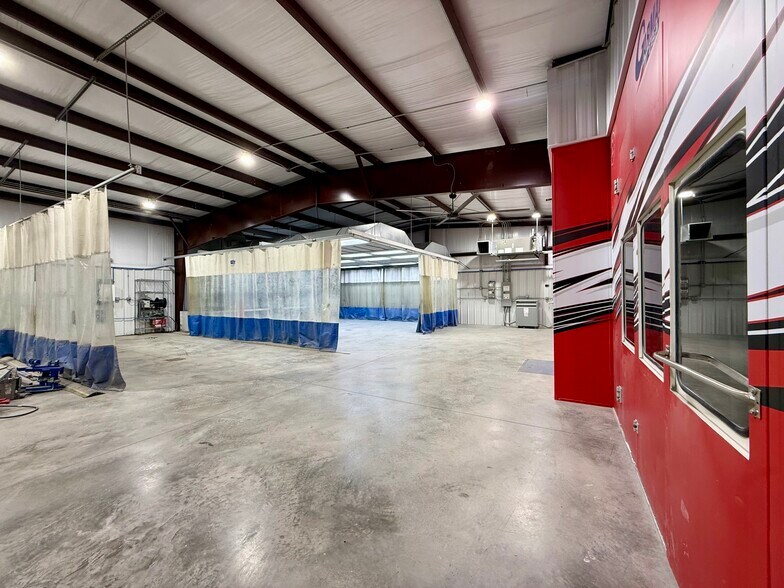 More Photos Of 60 County Road 9501 N, Brookland Warehouse For Lease