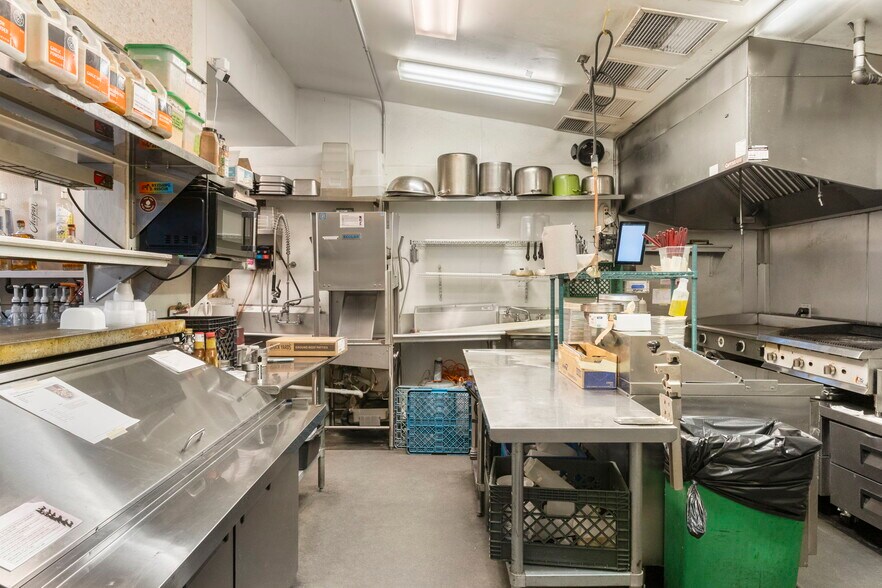 More Photos Of 2207 Bott Ave, Colorado Springs General Retail For Sale