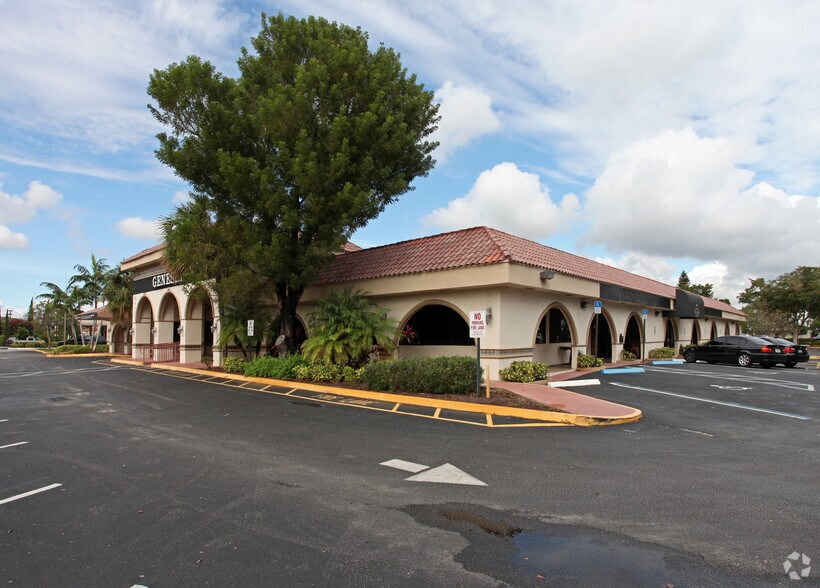 More Photos Of 6435-6471 W Commercial Blvd, Tamarac Medical For Lease