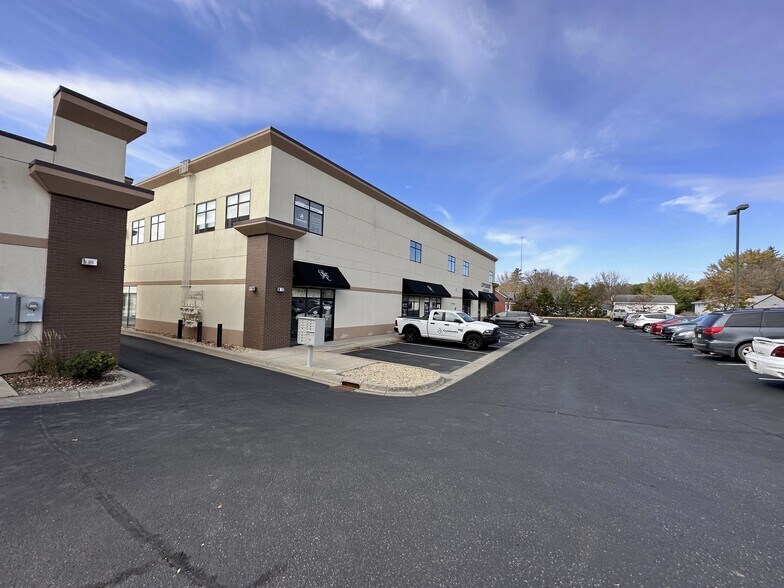 More Photos Of 208 2nd Ave N, Sauk Rapids Flex For Lease