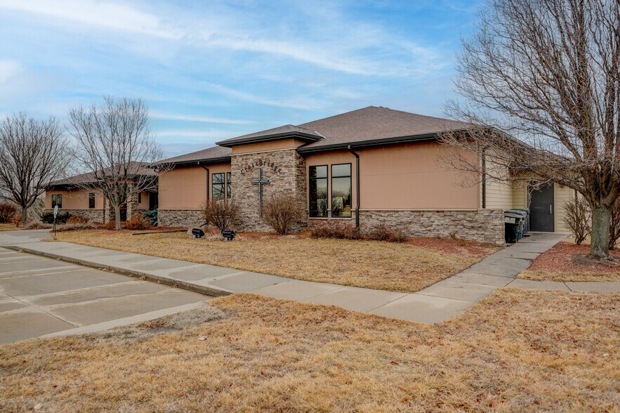 More Photos Of 2730 Crossbridge Rd, Lincoln Religious Facility For Sale